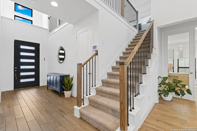 $3,795 | 250 Navarro, Boerne, TX 78006