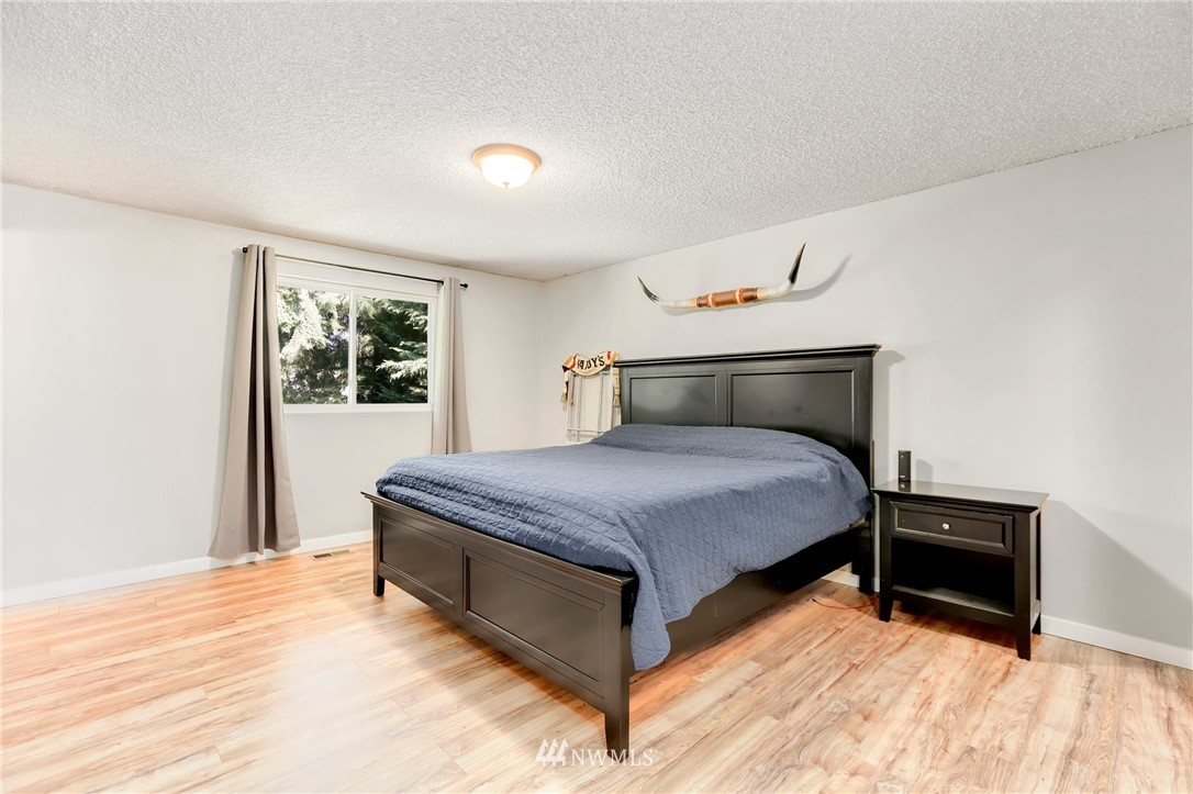 1809 175th Place Southeast Bothell, WA 98012 - Photo 10 of 25