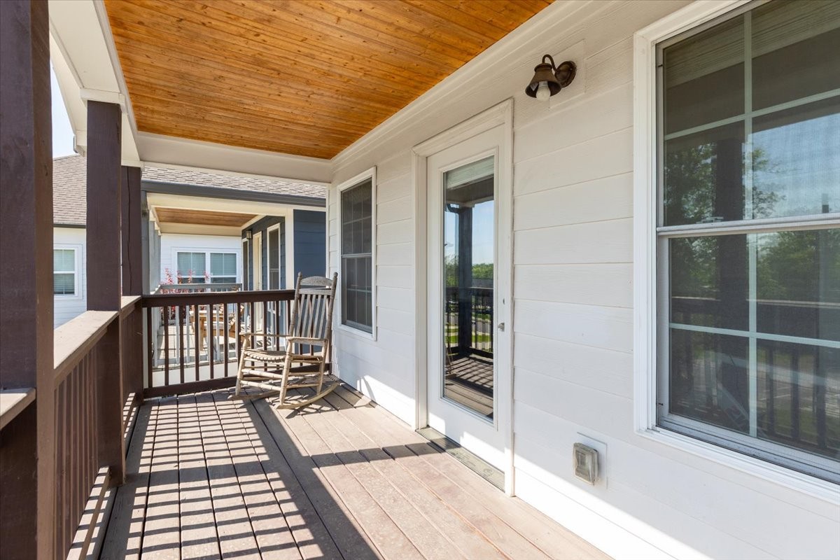 175 B Rural Avenue Nashville, TN 37209 - Photo 17 of 26 a view of a balcony with wooden floor