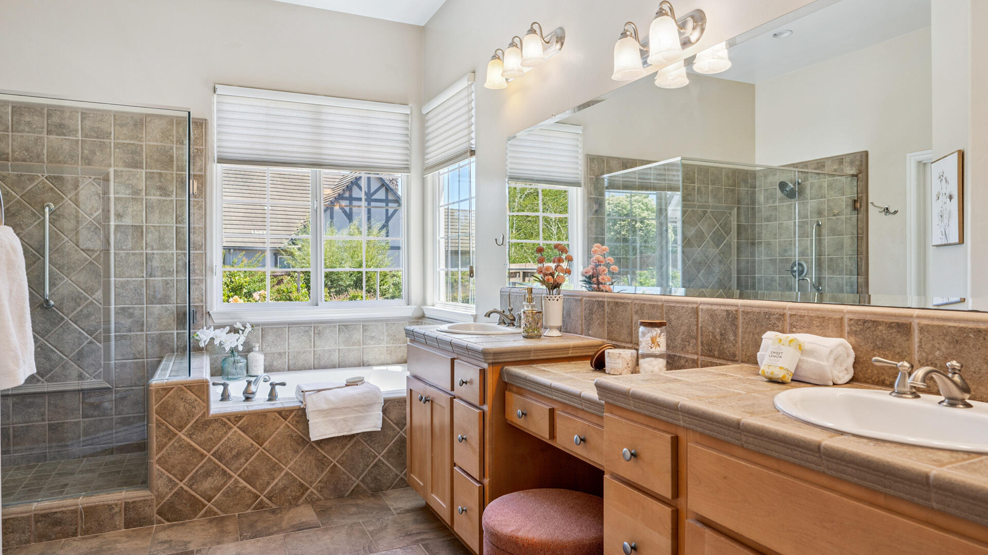 528 Myrtle Court Solvang, CA 93463 - Photo 16 of 32 528 Myrtle Court