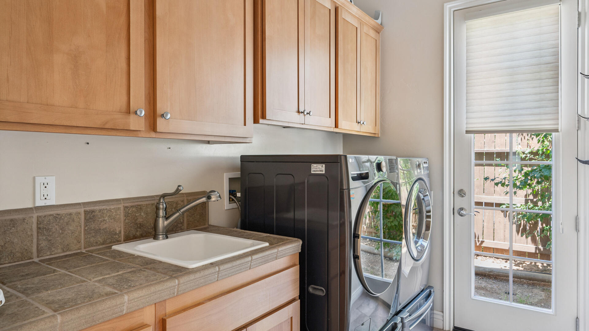 528 Myrtle Court Solvang, CA 93463 - Photo 22 of 32 528 Myrtle Court