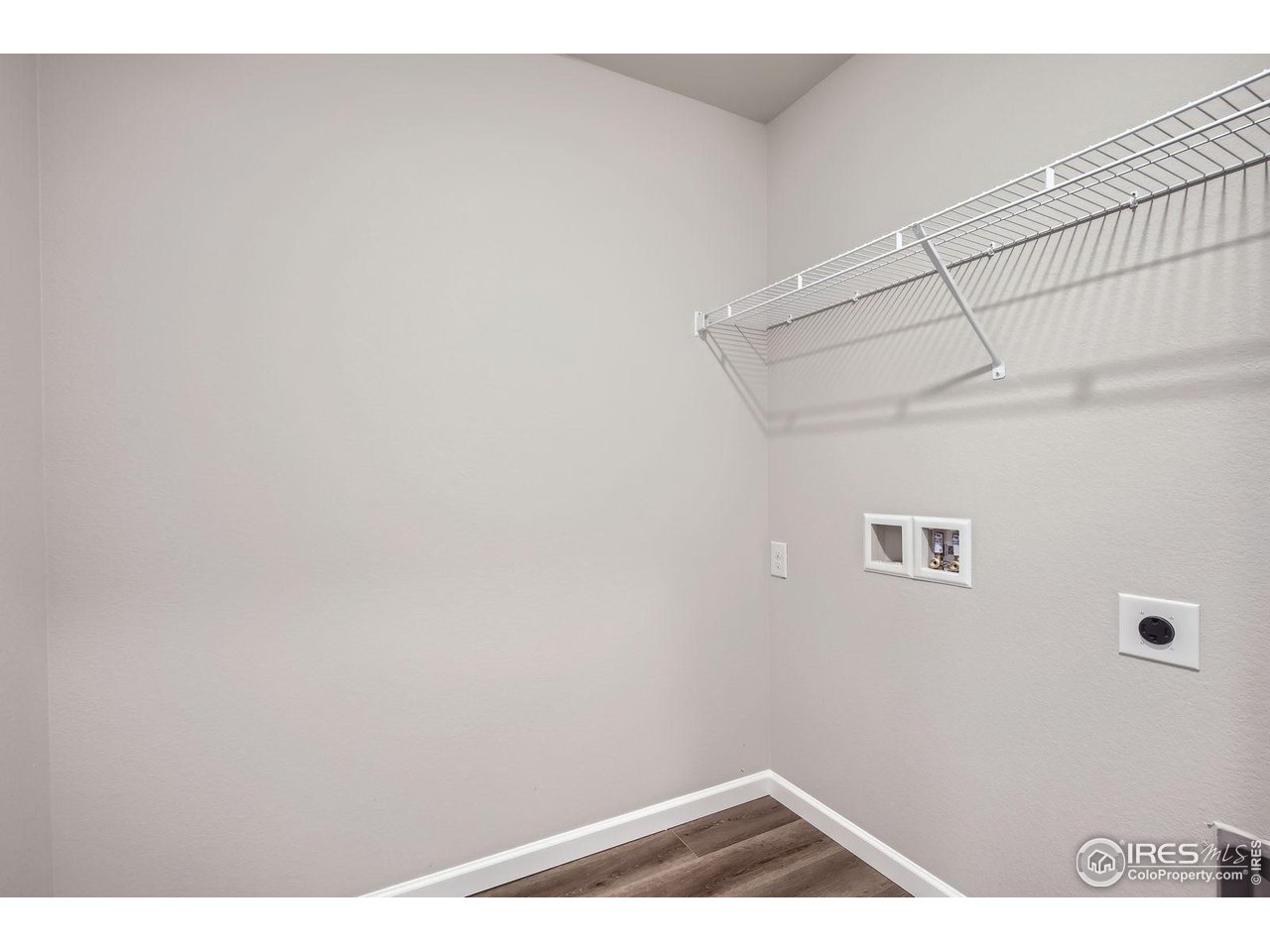 141 Robin Road Johnstown, CO 80534 - Photo 18 of 38 2nd Floor Laundry Room