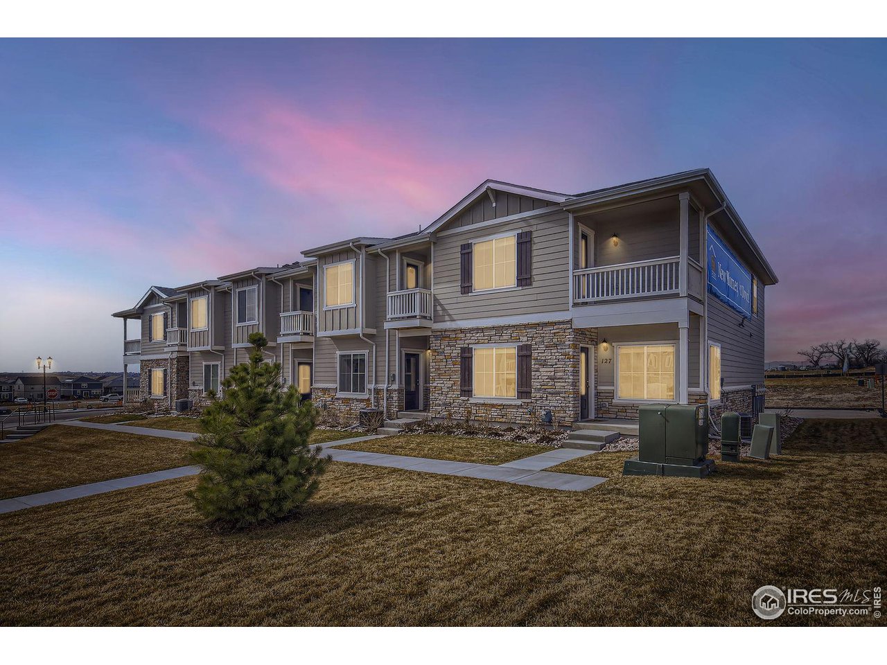 141 Robin Road Johnstown, CO 80534 - Photo 2 of 38 Beautiful Place to Live