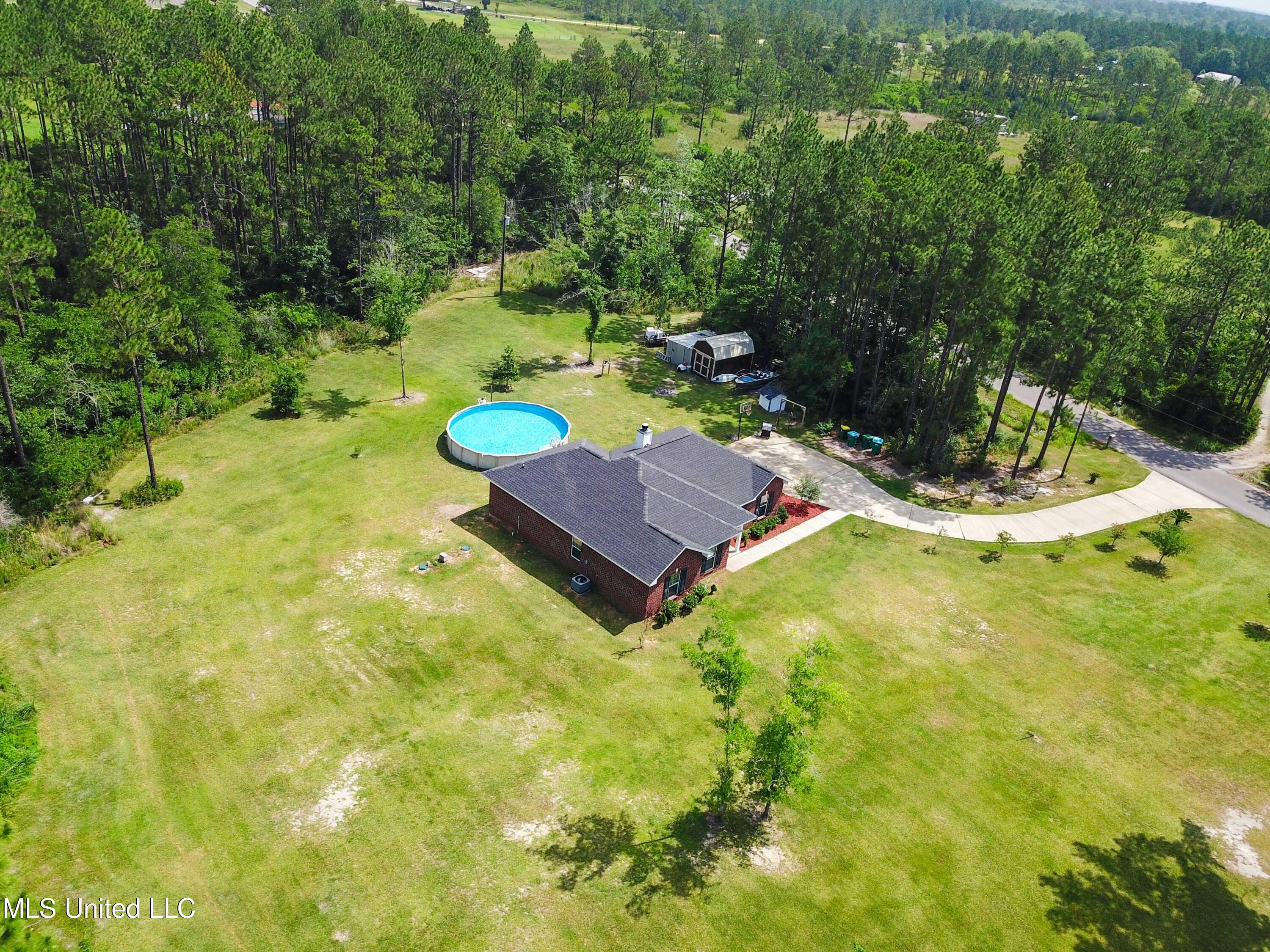 15325 Hardy Waltman Road Moss Point, MS 39562 - Photo 26 of 32 026