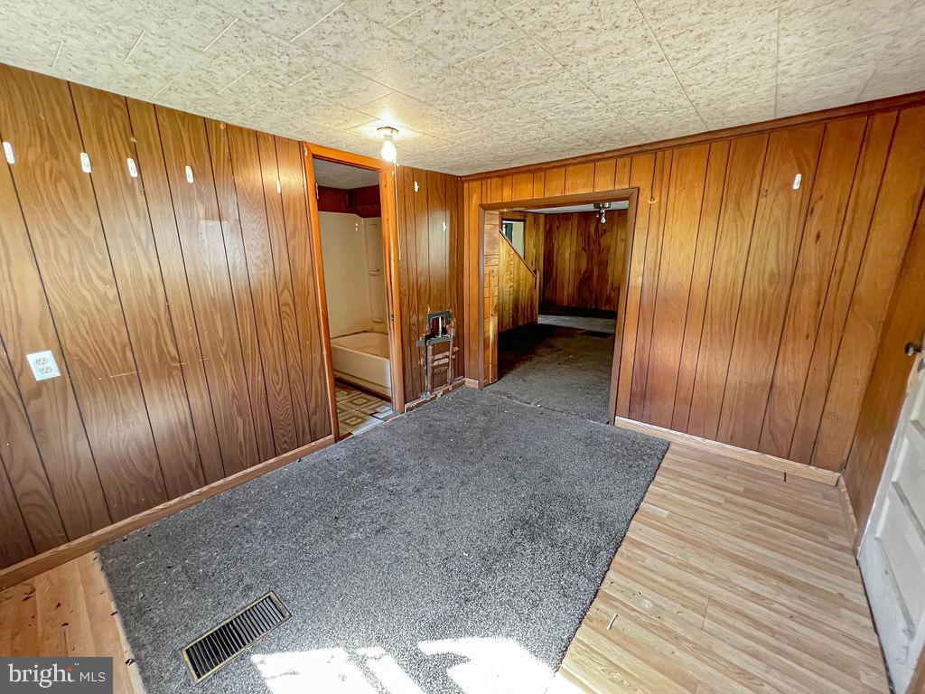 3607 Chestnut Hill Road Harpers Ferry, WV 25425 - Photo 5 of 16 Gallery Image 5