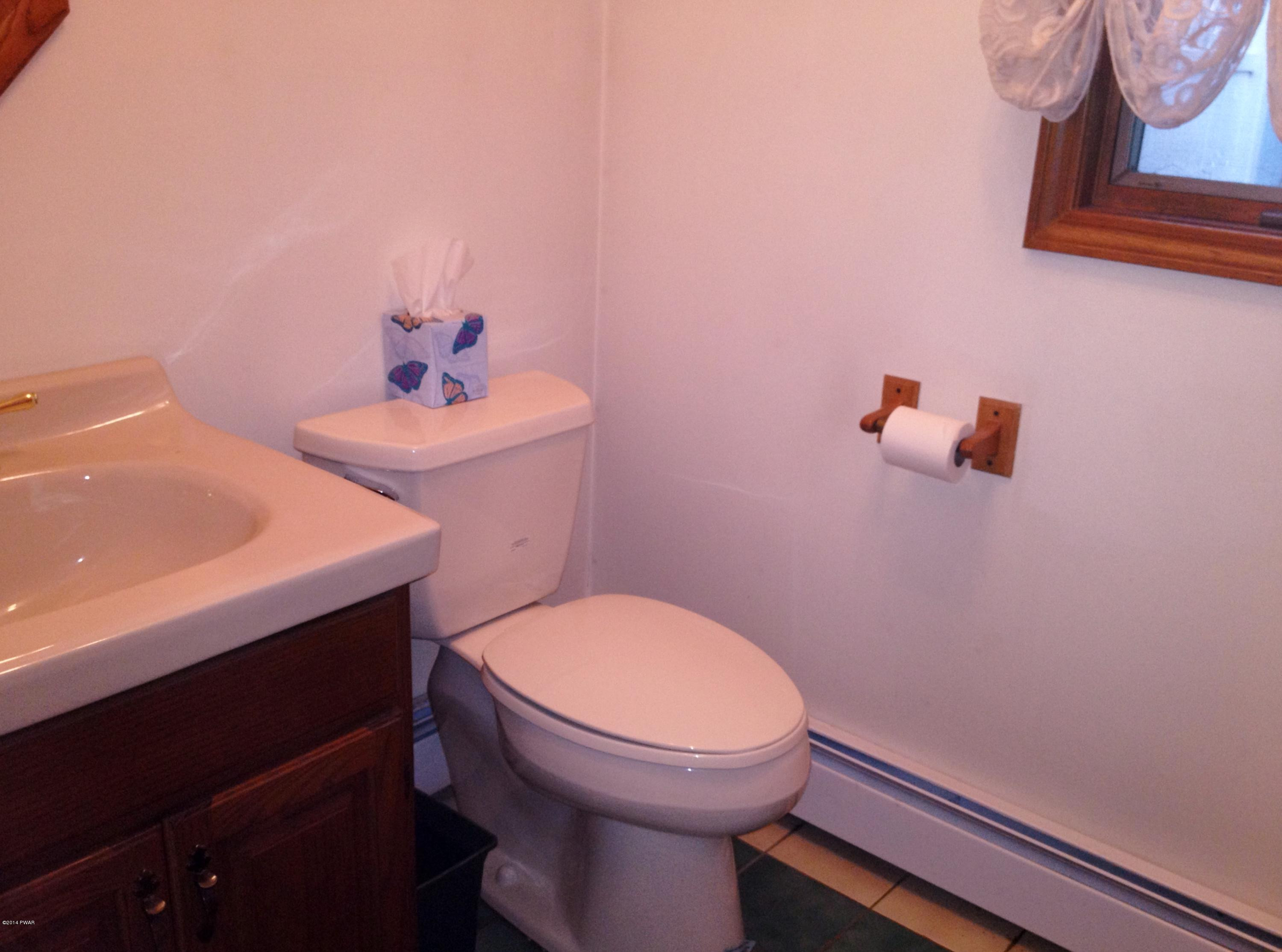 120 Walker Lake Road Shohola, PA 18458 - Photo 19 of 34 Gallery Image 19