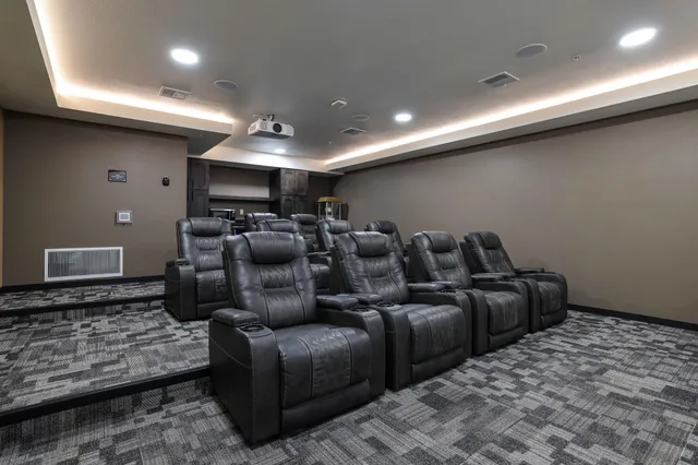 $1,900 | 28 7th Street Northeast, Unit FORGE, Rochester, MN 55906