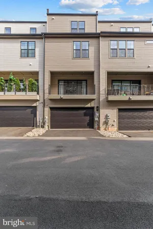 $949,900 | 43433 Wilcox Terrace, Ashburn, VA 20148