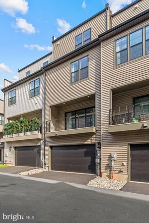 $949,900 | 43433 Wilcox Terrace, Ashburn, VA 20148