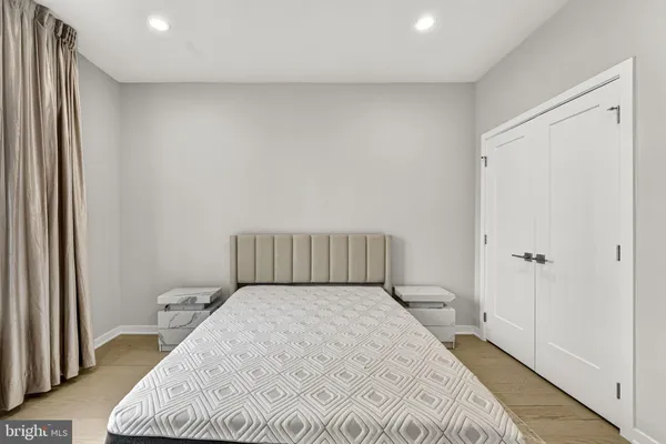 $949,900 | 43433 Wilcox Terrace, Ashburn, VA 20148