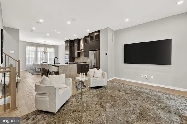 $949,900 | 43433 Wilcox Terrace, Ashburn, VA 20148