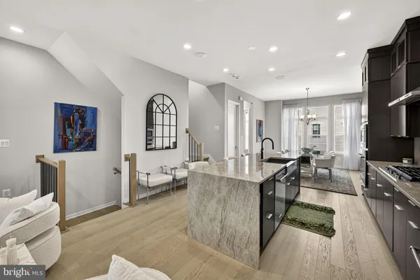 $949,900 | 43433 Wilcox Terrace, Ashburn, VA 20148