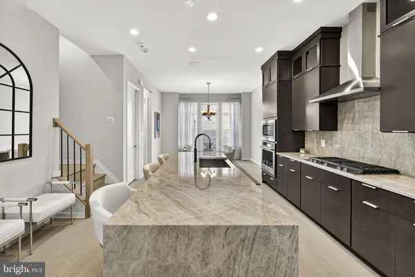 $949,900 | 43433 Wilcox Terrace, Ashburn, VA 20148