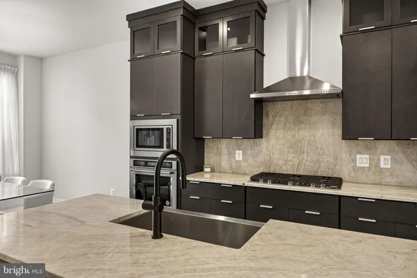 $949,900 | 43433 Wilcox Terrace, Ashburn, VA 20148