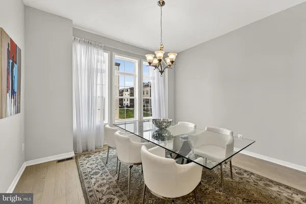 $949,900 | 43433 Wilcox Terrace, Ashburn, VA 20148