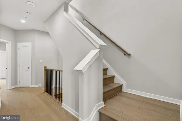 $949,900 | 43433 Wilcox Terrace, Ashburn, VA 20148