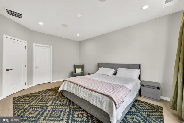 $949,900 | 43433 Wilcox Terrace, Ashburn, VA 20148