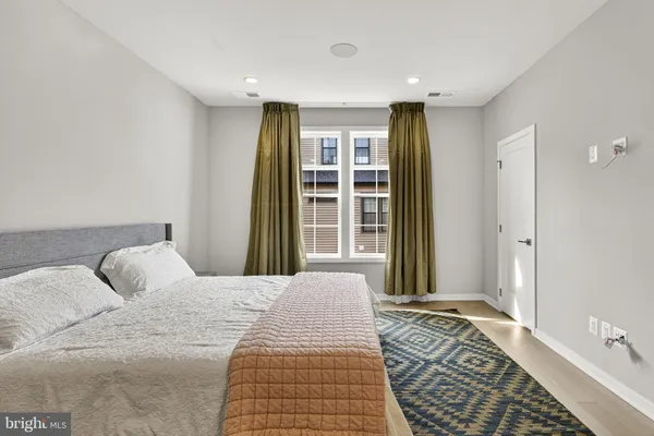 $949,900 | 43433 Wilcox Terrace, Ashburn, VA 20148