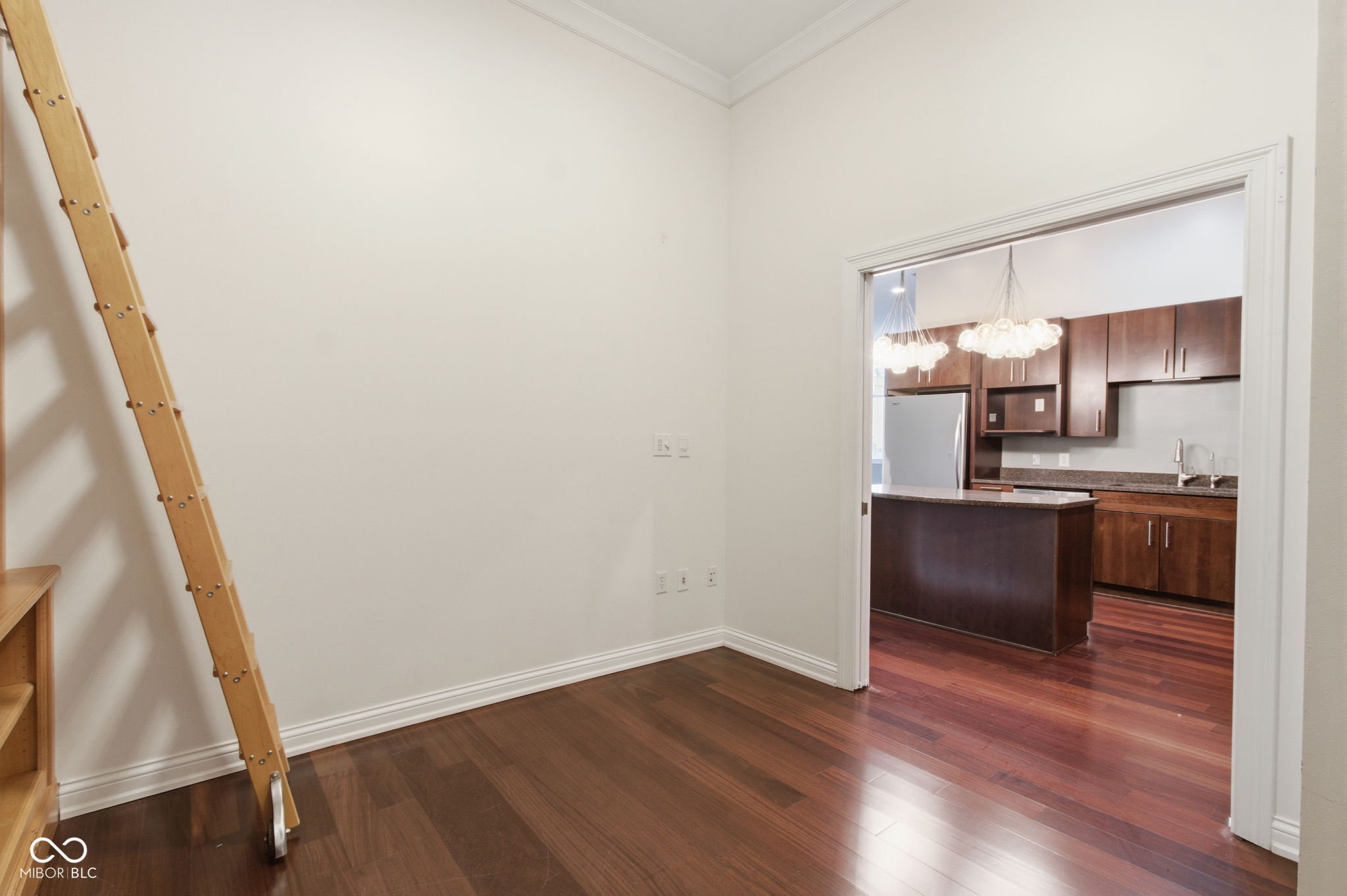 141 South Meridian Street, Unit 501 Indianapolis, IN 46225 - Photo 33 of 46