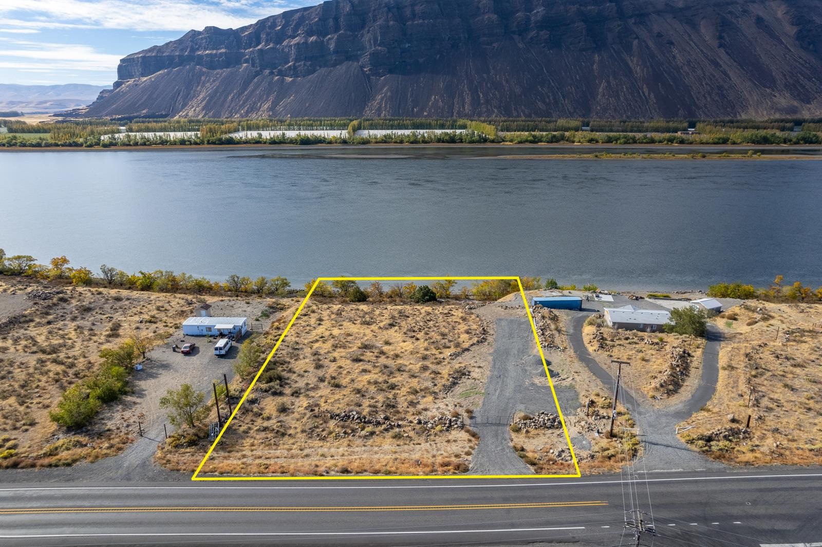 18012 Highway 243 Beverly, WA 99321 - Photo 1 of 9