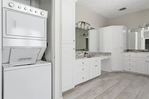 $399,000 | 3831 River Bluff Lane, Westlake, LA 70669