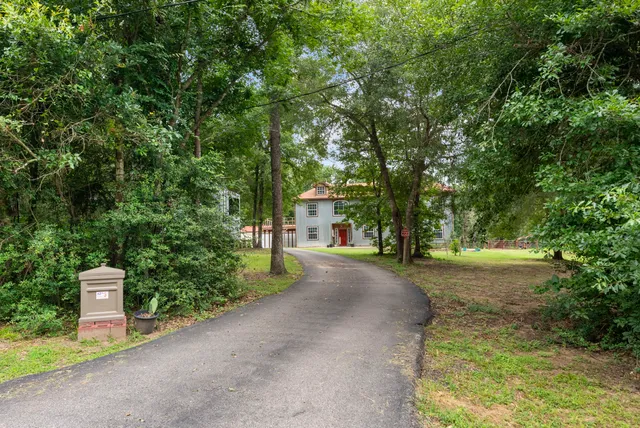 $725,000 | 1823 Will Scarlet, Montgomery, TX 77316