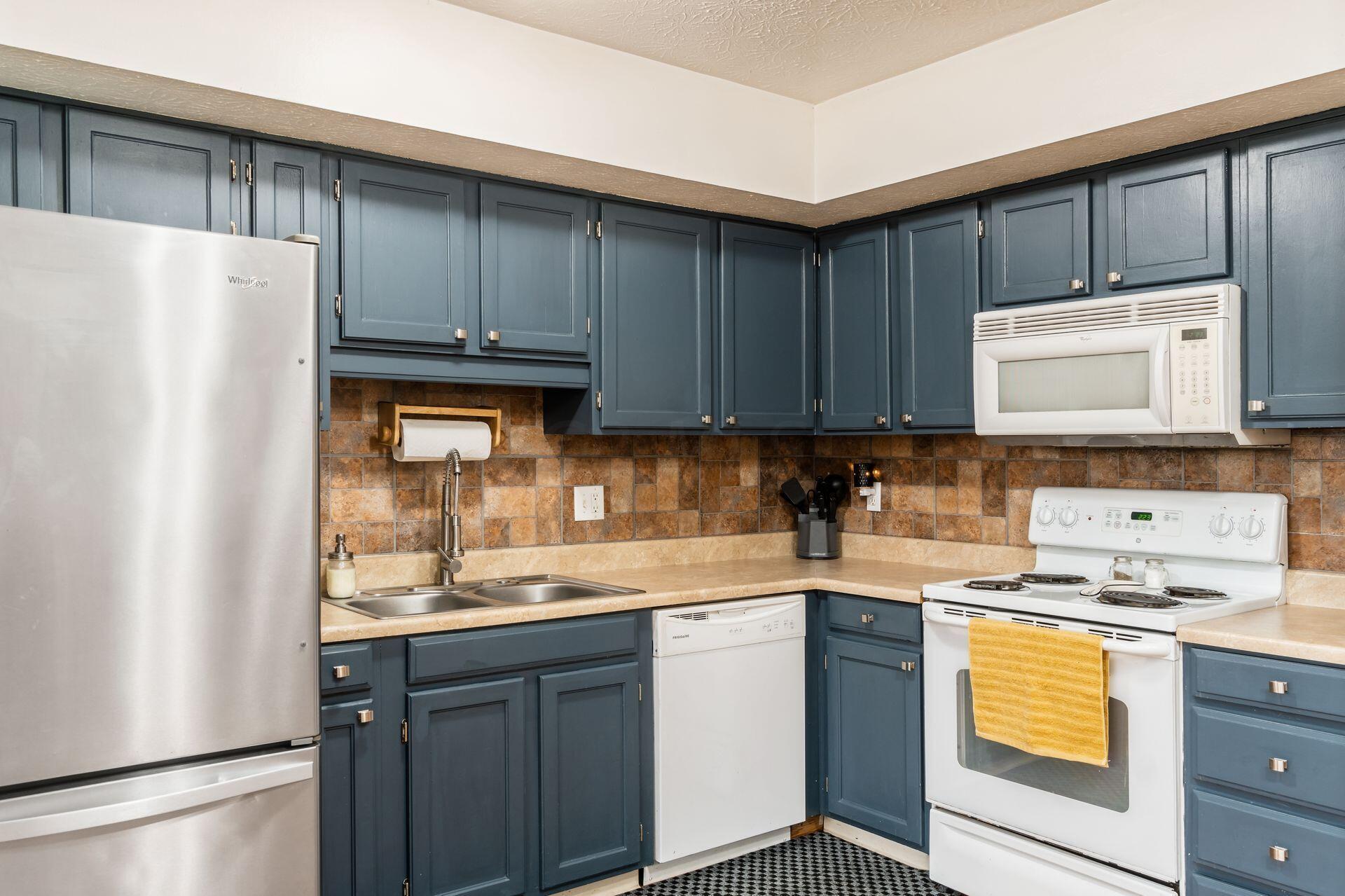 2875 Scenic Road Marion, OH 43302 - Photo 8 of 33 Kitchen