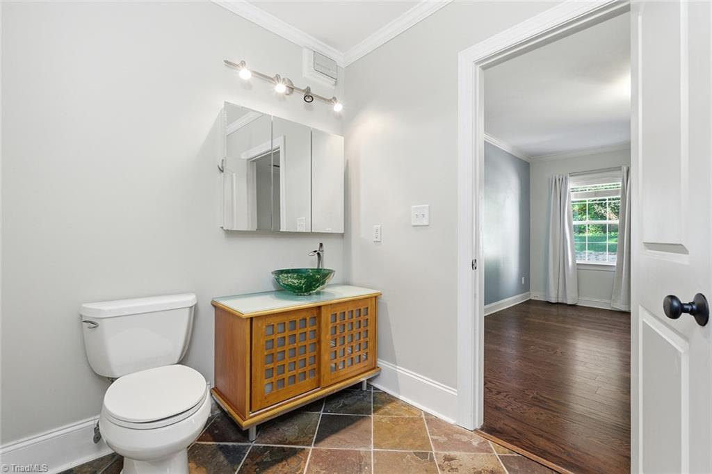 1920 Robinhood Road Winston-Salem, NC 27104 - Photo 22 of 36