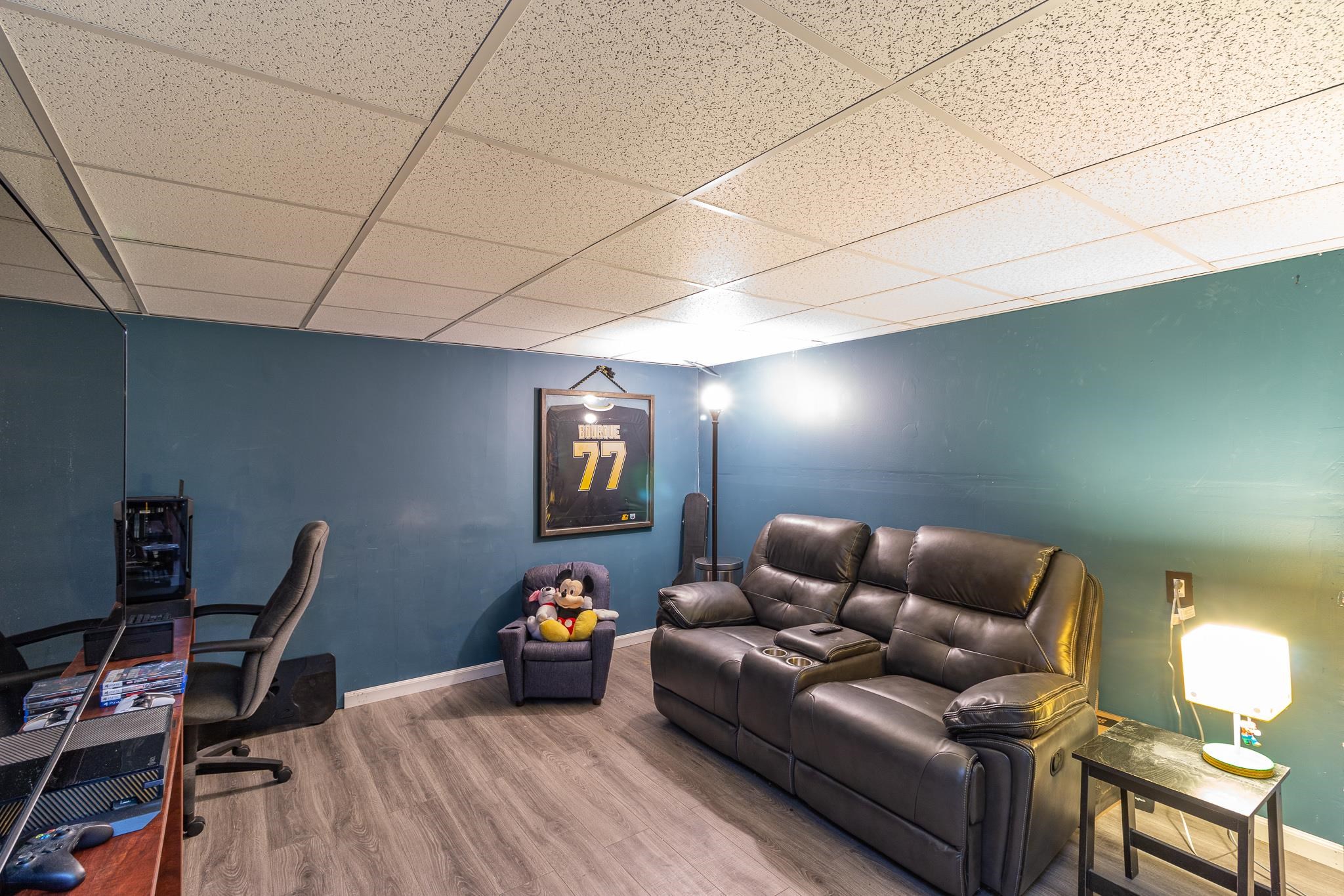67 R Tsienneto Road Derry, NH 03038 - Photo 23 of 28
