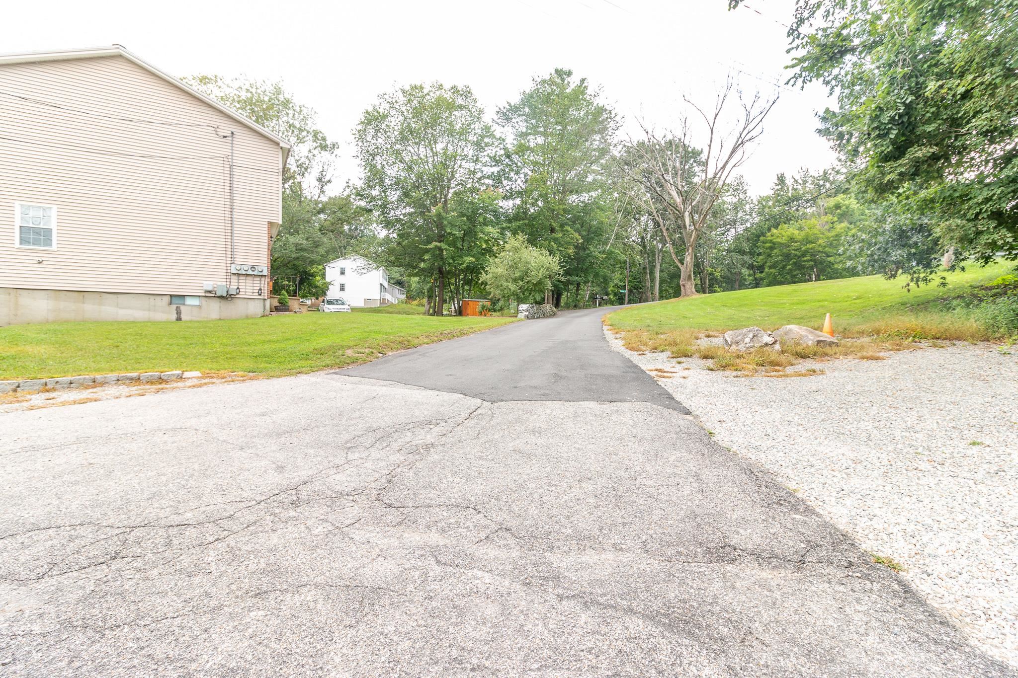 67 R Tsienneto Road Derry, NH 03038 - Photo 28 of 28
