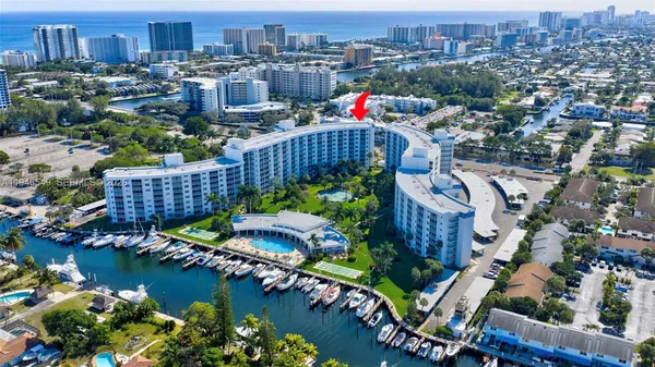 $224,900 | 2731 Northeast 14th Street, Unit 1019, Pompano Beach, FL 33062