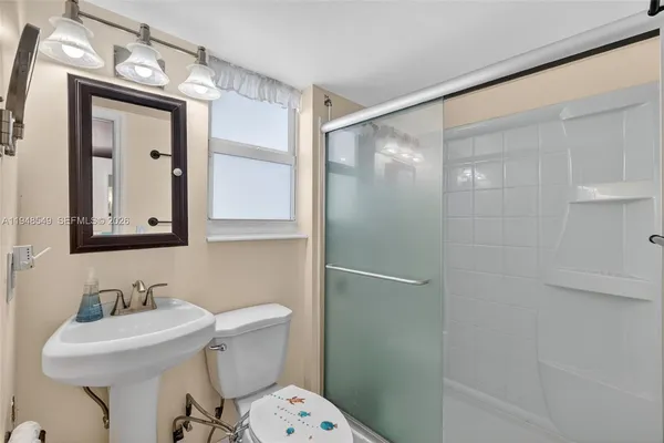 $224,900 | 2731 Northeast 14th Street, Unit 1019, Pompano Beach, FL 33062