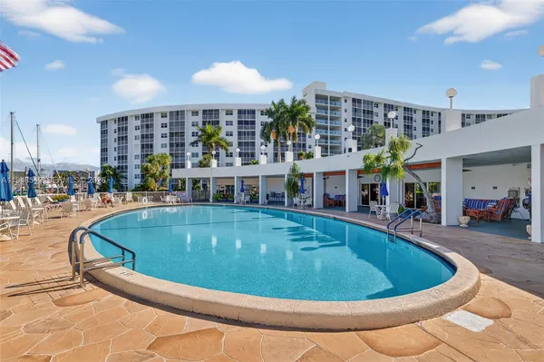 $224,900 | 2731 Northeast 14th Street, Unit 1019, Pompano Beach, FL 33062