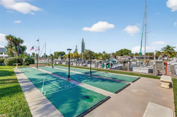 $224,900 | 2731 Northeast 14th Street, Unit 1019, Pompano Beach, FL 33062