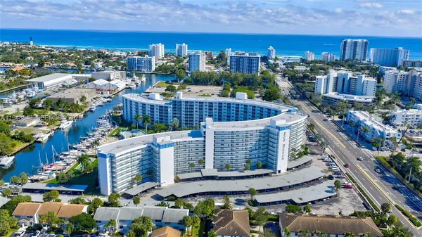 $224,900 | 2731 Northeast 14th Street, Unit 1019, Pompano Beach, FL 33062