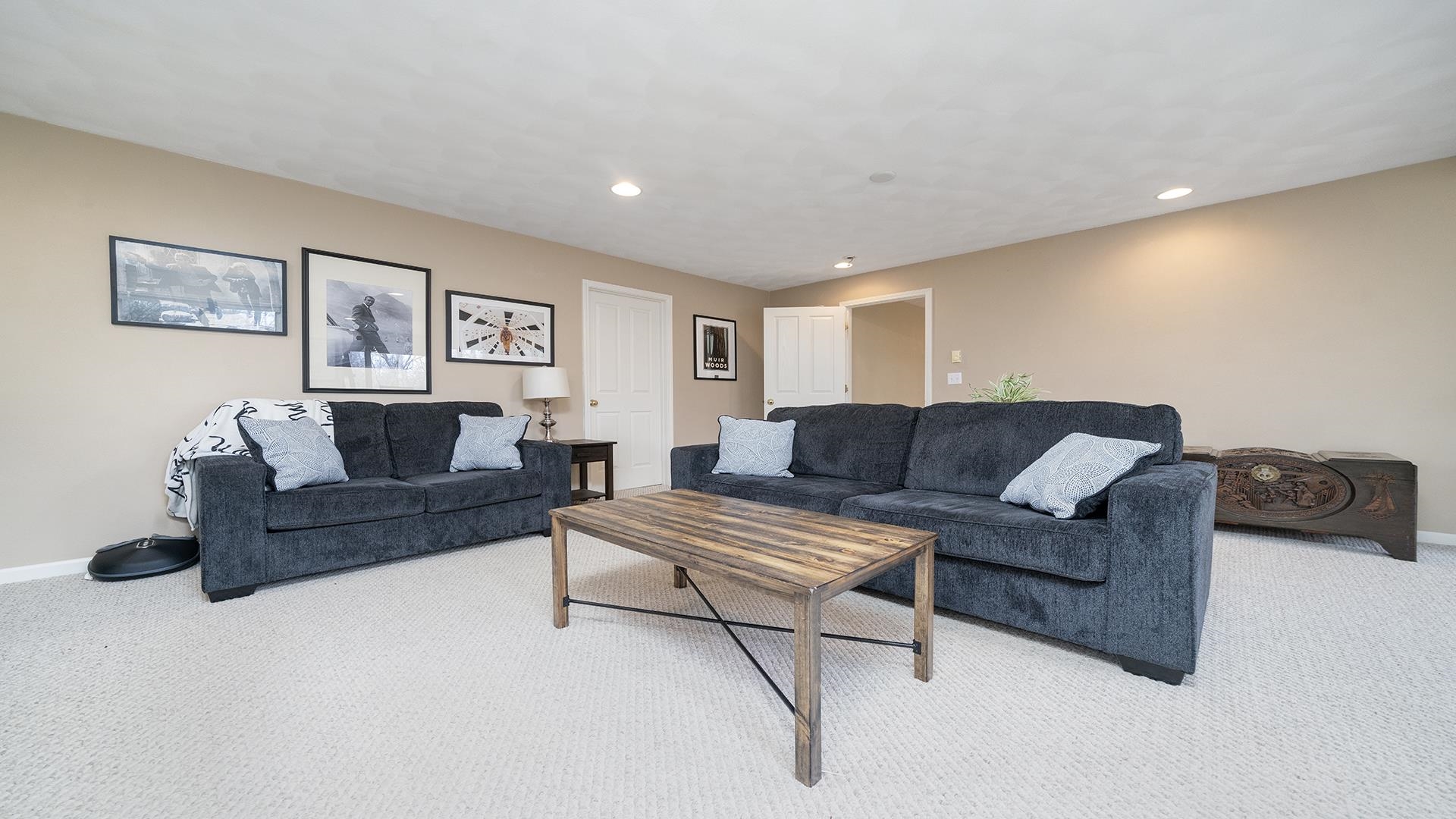 7676 Forest Way Roscoe, IL 61073 - Photo 38 of 56 a living room with furniture and a couch