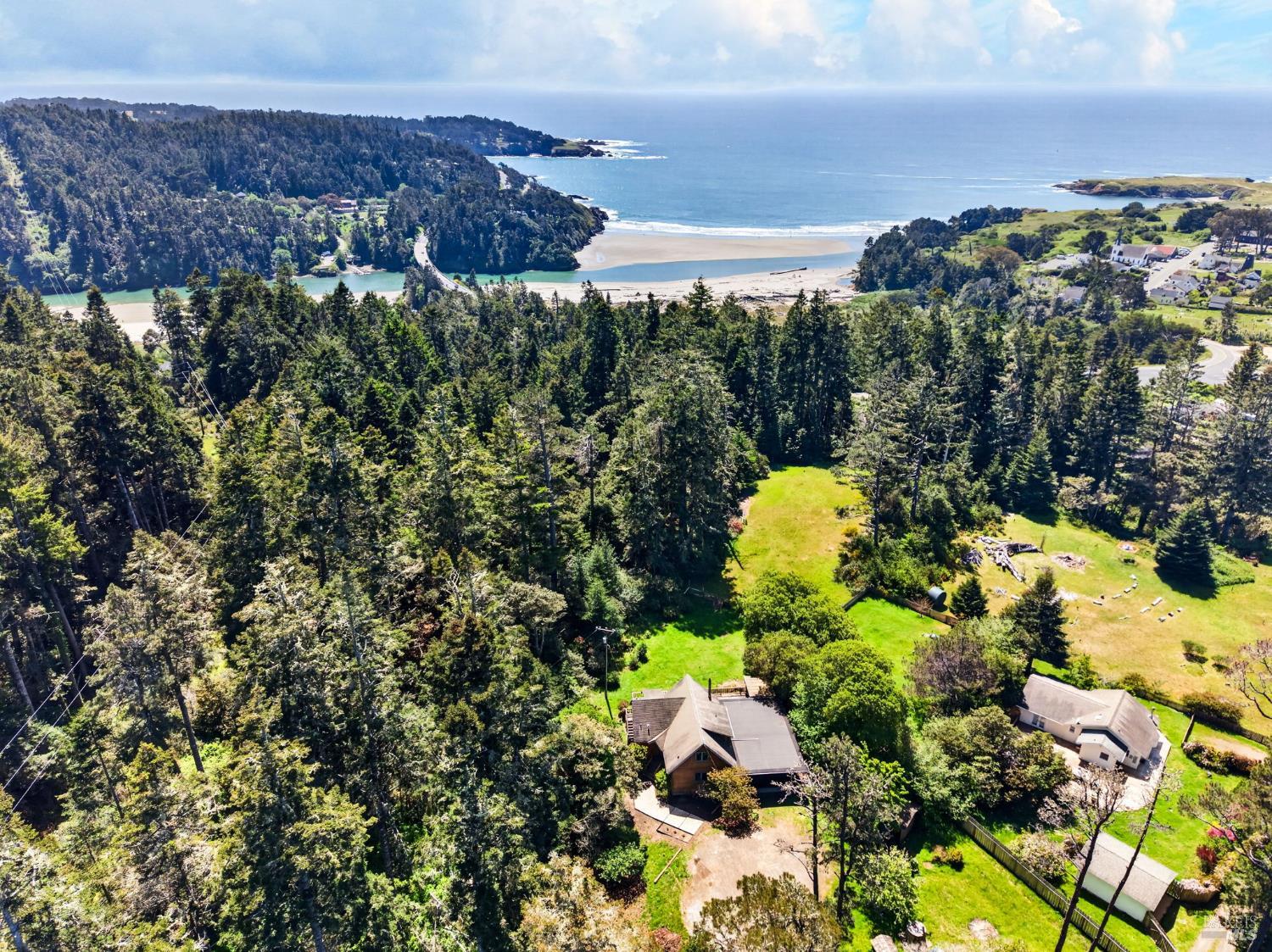 10390 Hills Road Mendocino, CA 95460 - Photo 2 of 43