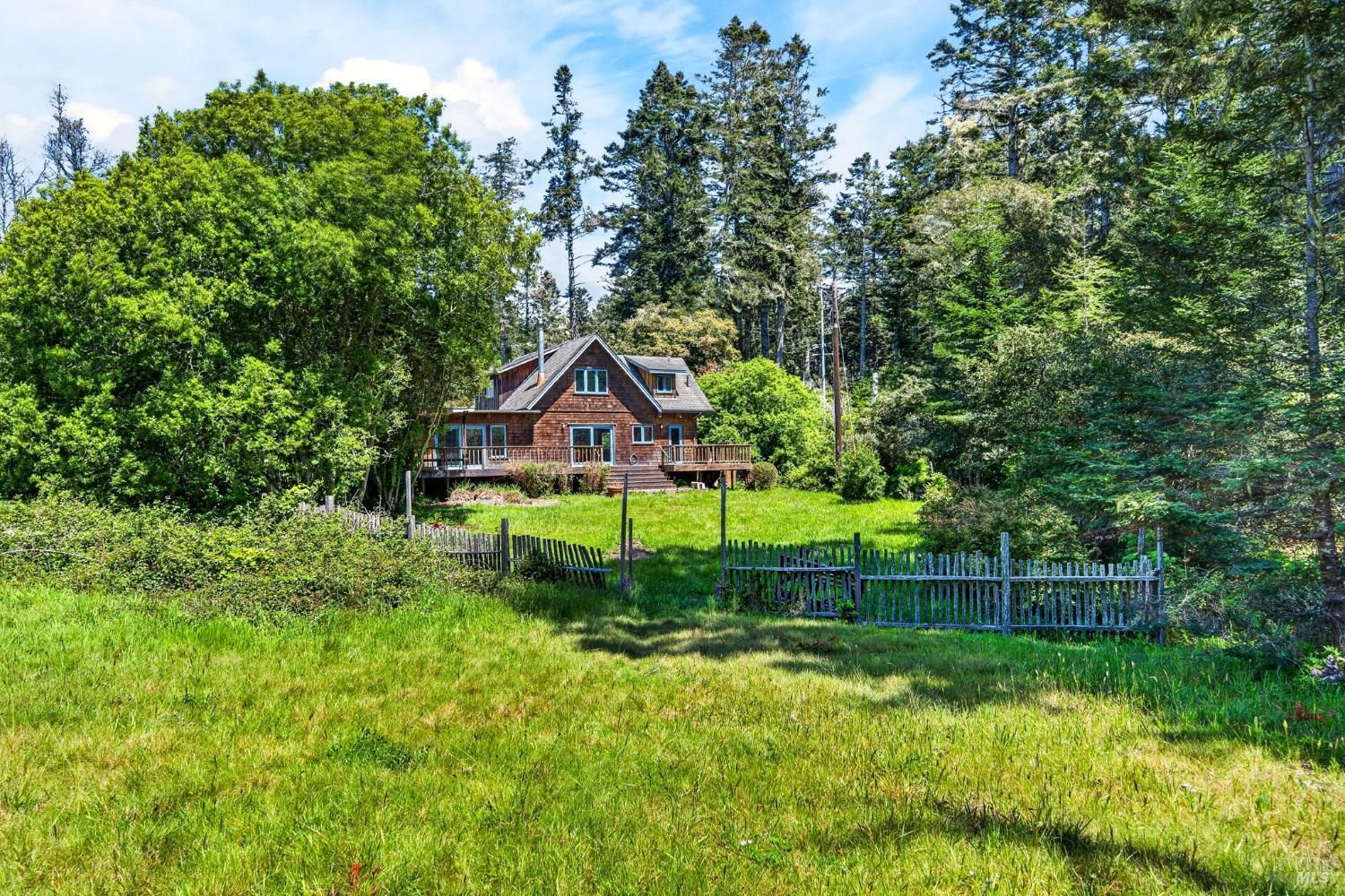 10390 Hills Road Mendocino, CA 95460 - Photo 42 of 43