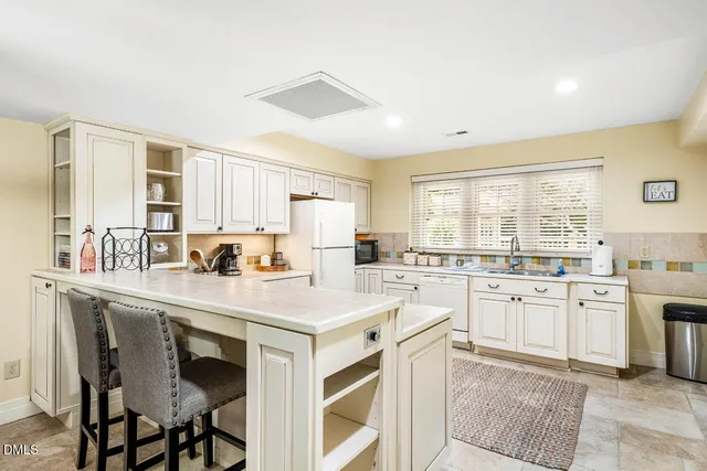 $3,350,000 | 4714 Timberwood Trail, Efland, NC 27243