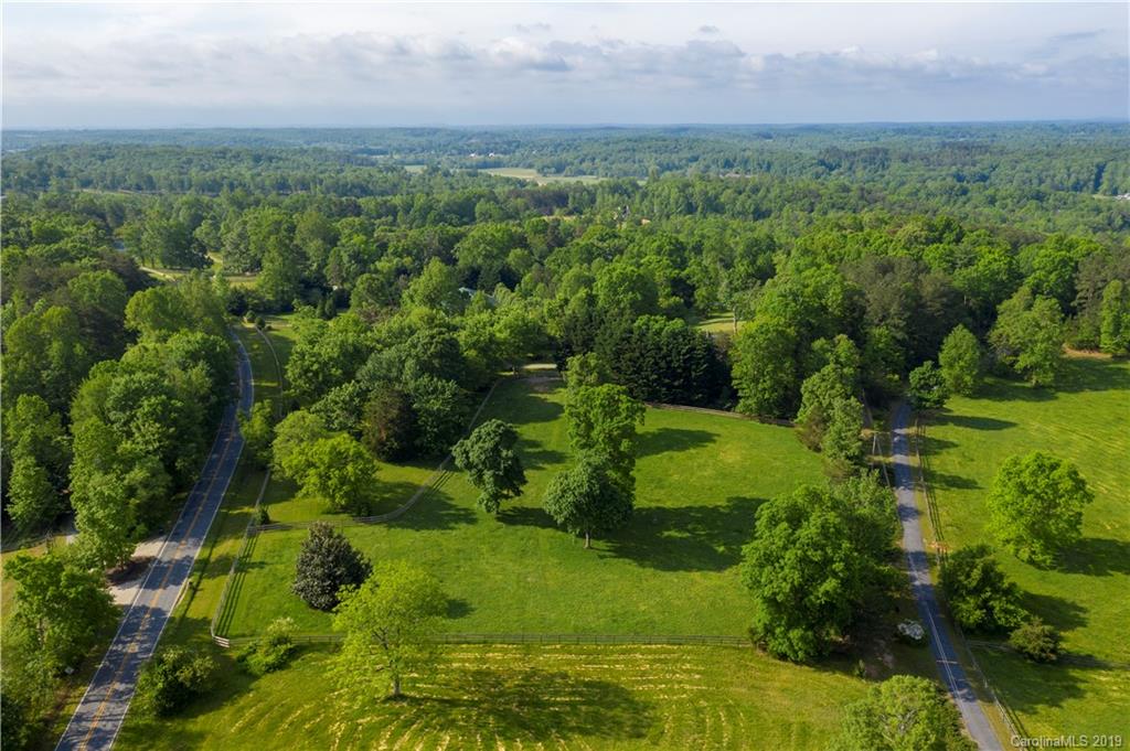 1790 Red Fox Road Tryon, NC 28782 - Photo 35 of 40 an aerial view of a houses with a yard