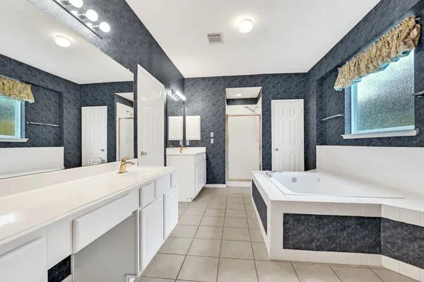 $2,695 | 12006 Audrey Court, Pinehurst, TX 77362