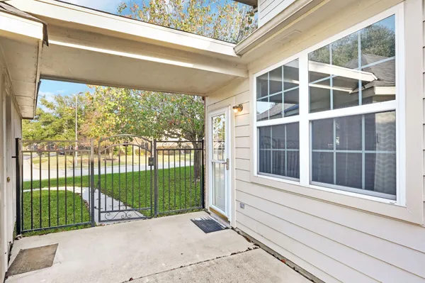 $2,695 | 12006 Audrey Court, Pinehurst, TX 77362