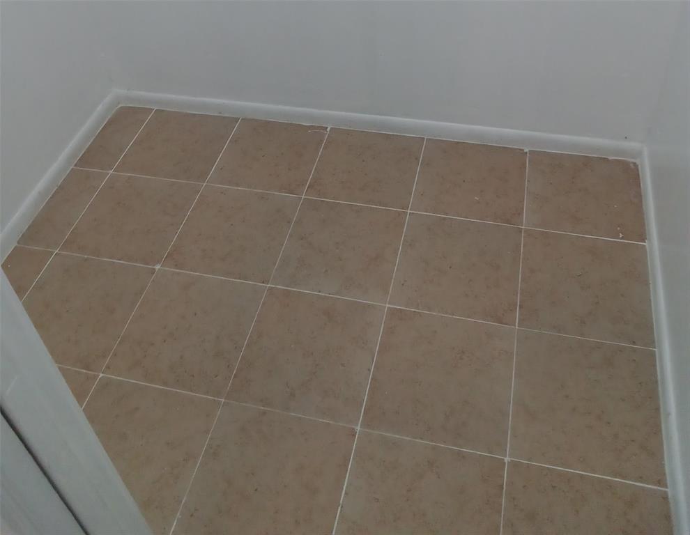 120 Northeast 26th Court Pompano Beach, FL 33064 - Photo 31 of 33 a bathroom with a shower