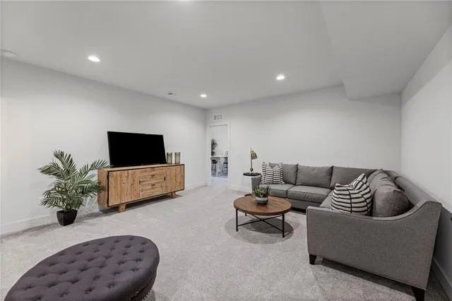 $585,000 | 14463 Aurora Lane, Basehor, KS 66007