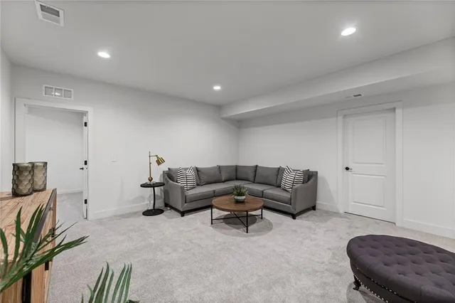 $585,000 | 14463 Aurora Lane, Basehor, KS 66007