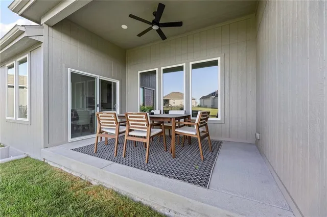 $585,000 | 14463 Aurora Lane, Basehor, KS 66007