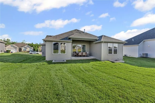 $585,000 | 14463 Aurora Lane, Basehor, KS 66007