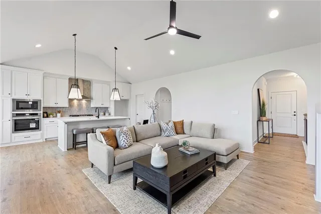 $585,000 | 14463 Aurora Lane, Basehor, KS 66007