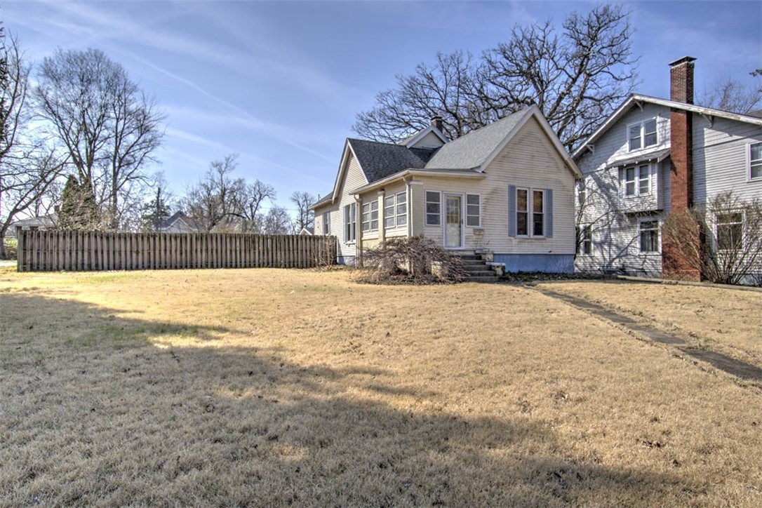 1437 West Main Street Decatur, IL 62522 - Photo 7 of 28 Gallery Image 7