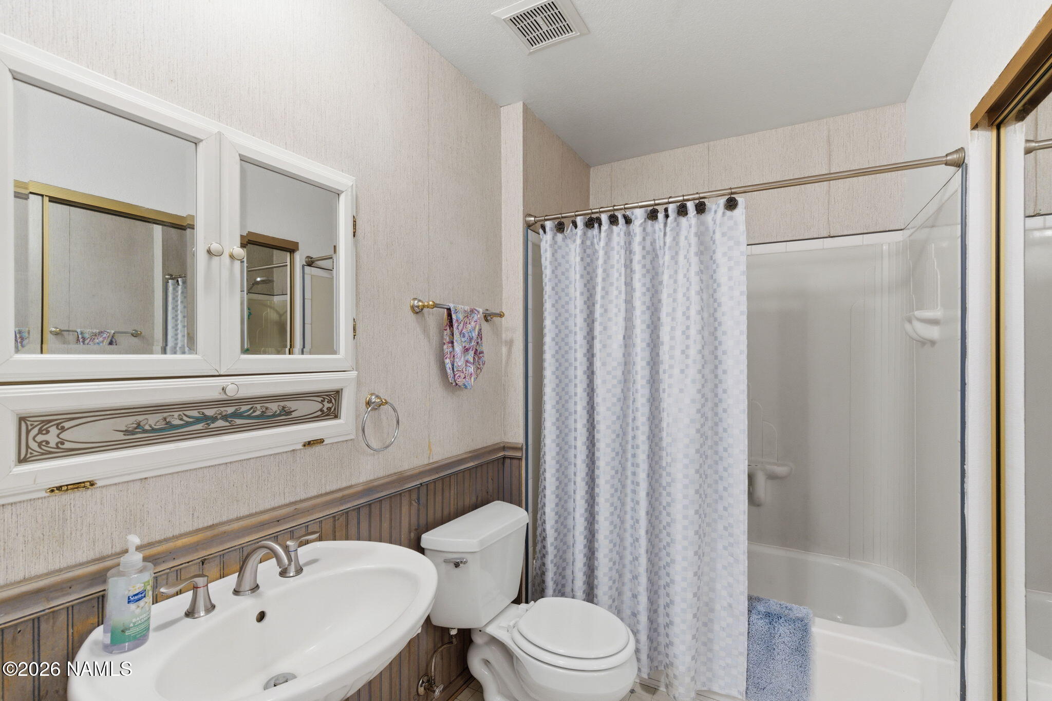 7119 West Ocotillo Road Glendale, AZ 85303 - Photo 16 of 24 Primary Bath